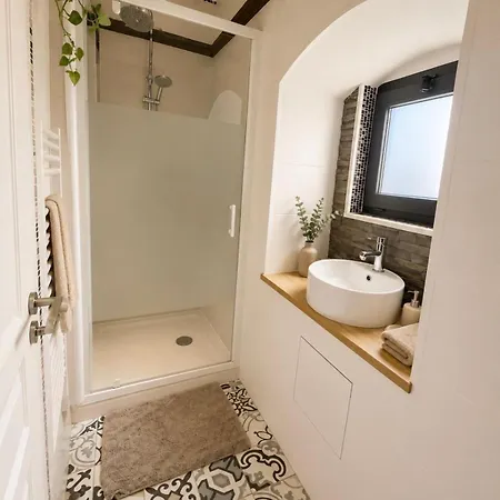 Renove Entierement Avec Jacuzzi Et Pergola Saint-Sulpice-et-Cameyrac