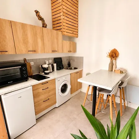 Renove Entierement Avec Jacuzzi Et Pergola Apartament *